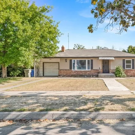 Buy this 3 bed house on 2342 East Brown Avenue in Fresno, CA 93703