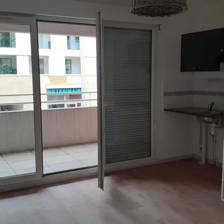 Rent this 2 bed apartment on 99 Rue Paradis in 13006 Marseille, France