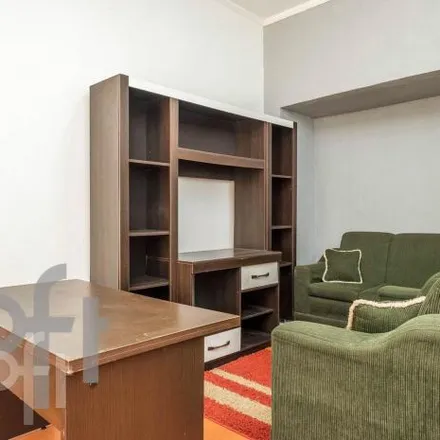 Buy this 2 bed apartment on Parque Anhangabau in República, São Paulo - SP