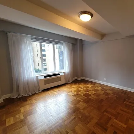 Image 3 - 40 Central Park S Unit 12f, New York, 10019 - Condo for rent