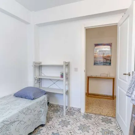 Image 2 - Carrer del Progrés, 42, 46011 Valencia, Spain - Apartment for rent