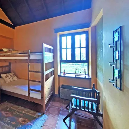 Rent this 3 bed townhouse on Las Palmas de Gran Canaria in Las Palmas, Spain