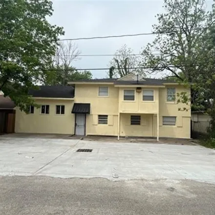 Rent this 5 bed house on 162 Tallant Street in Houston, TX 77076