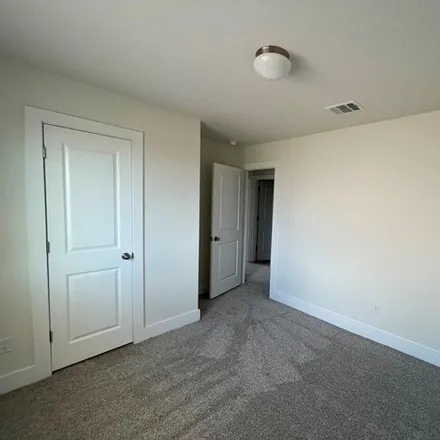 Image 7 - 551 White Steppe Way, Georgetown, TX 78626, USA - Condo for rent