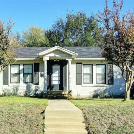 Buy this 2 bed house on 4104 Birchman Avenue in Fort Worth, TX 76107