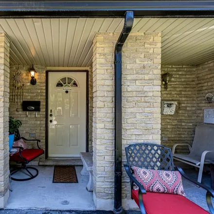 Image 2 - 1467 Garth Street, Hamilton, ON L9C 6H4, Canada - Townhouse for sale