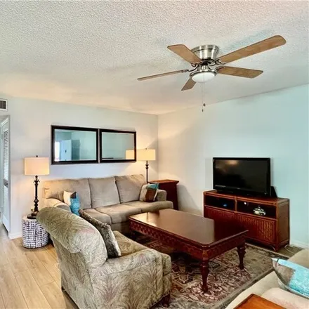 Image 8 - 800 Freemont Street, Fort Myers, FL 33916, USA - Condo for sale