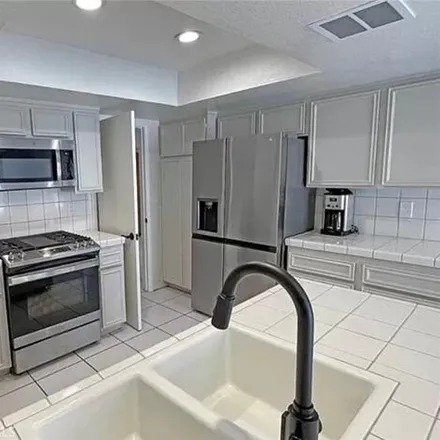 Image 8 - 10022 Reseda Blvd Unit 18, Northridge, California, 91324 - House for rent
