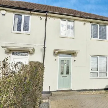 Buy this 3 bed duplex on Hefford Gardens in Leicester, LE4 2DJ