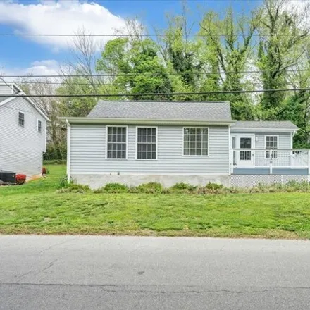 Buy this 3 bed house on 400 Tinker Avenue in Vinton, VA 24179
