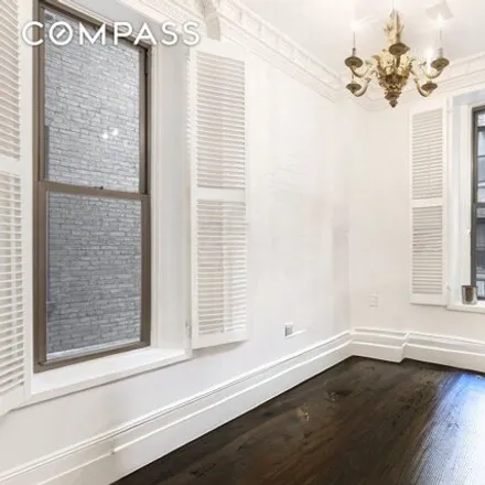 Image 3 - 55 East 76th Street, New York, NY 10021, USA - Apartment for sale