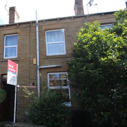 Rent this 2 bed townhouse on Airedale Terrace in Morley, LS27 8AR