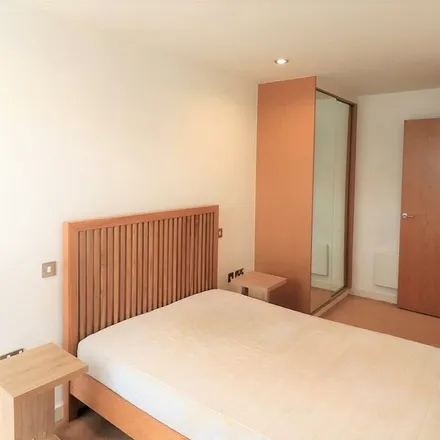 Rent this 1 bed apartment on The Pavilions in Windsor Street, London