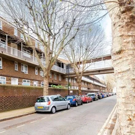 Buy this 1 bed apartment on Hind Grove Food and Wine in 212 Hind Grove, London