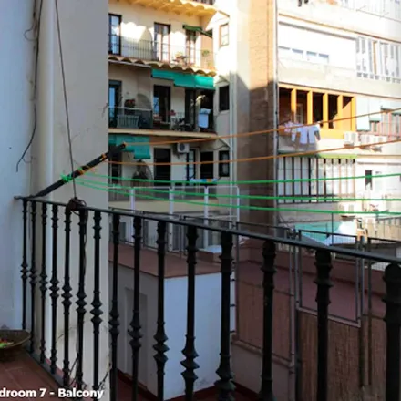 Image 4 - Carrer de Mallorca, 170, 08001 Barcelona, Spain - Room for rent