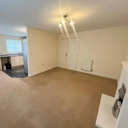 Image 3 - 69 Middlewood Close, Elmdon Heath, B91 2TZ, United Kingdom - Apartment for sale