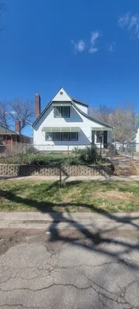 Buy this 4 bed house on 2952 D Street in Lincoln, NE 68510