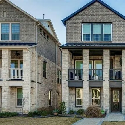Buy this 3 bed townhouse on unnamed road in Arlington, TX 76006