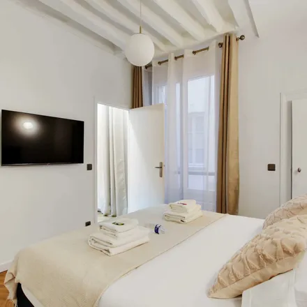 Rent this 2 bed apartment on 26 Rue Montorgueil in 75001 Paris, France
