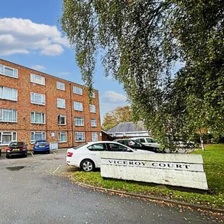 Buy this 2 bed apartment on The Friars in 82 High Street South, Dunstable