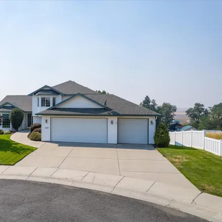 Buy this 4 bed house on 1103 North Olson Court in Medical Lake, WA 99022