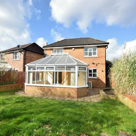 Rent this 4 bed apartment on 5 Millwood Close in Cheadle Hulme, SK8 6SU
