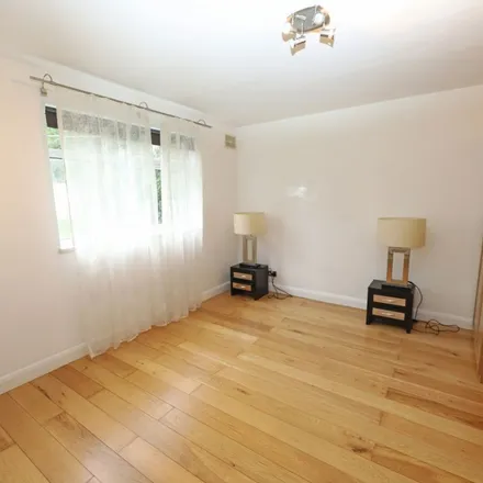 Image 1 - Nether Street, London, N3 1JS, United Kingdom - Apartment for rent