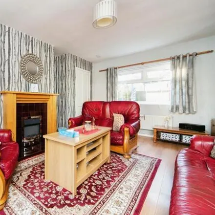 Image 5 - Hoole Road, Upton, CH49 8EG, United Kingdom - Townhouse for sale