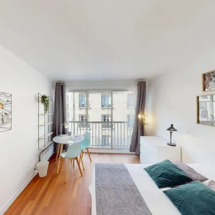 Rent this 4 bed room on 2 Rue Jean-Pierre Bloch in 75015 Paris, France