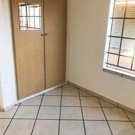 Image 5 - 940 Saliehout Street, Sinoville, Pretoria, 0129, South Africa - Townhouse for rent
