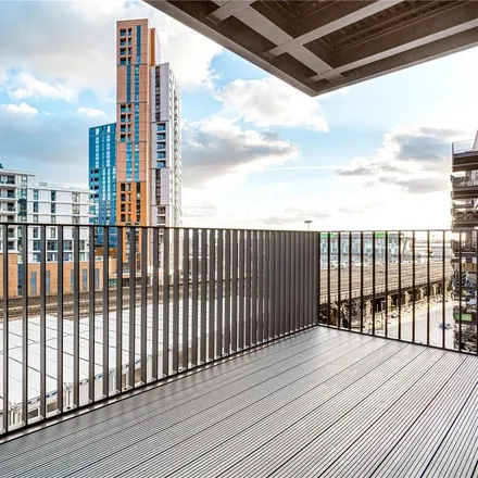 Image 3 - Legacy Buildings, Ace Way, Nine Elms, London, SW11 7BE, United Kingdom - Apartment for rent