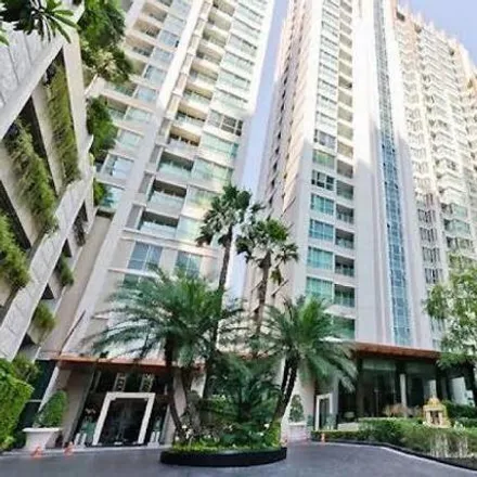 Buy this 1 bed apartment on New House Condominium in 28, Soi Som Khit