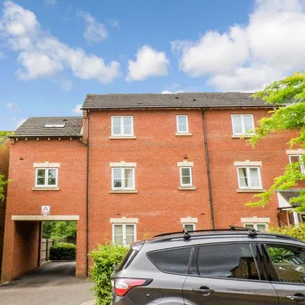 Rent this 2 bed apartment on Tarragon Walk in Banbury, OX16 1FE