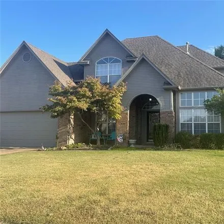 Buy this 4 bed house on 3709 West Detroit Street in Broken Arrow, OK 74012