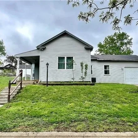 Buy this 3 bed house on 545 North 26th Street in Saint Joseph, MO 64501