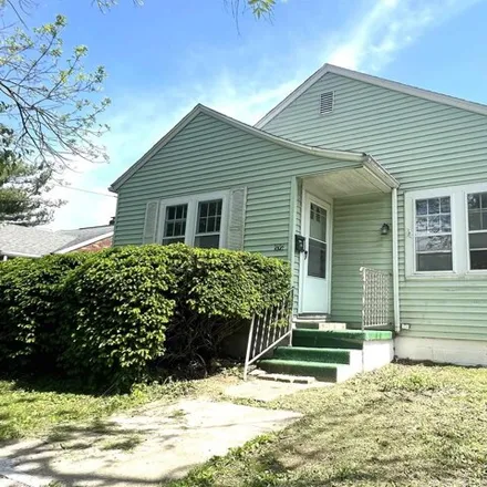 Buy this 2 bed house on 1632 Porter Avenue in Lawrenceville, IL 62439
