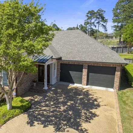 Image 2 - 198 Summers Bay Drive, Ridgeland, MS 39157, USA - House for sale