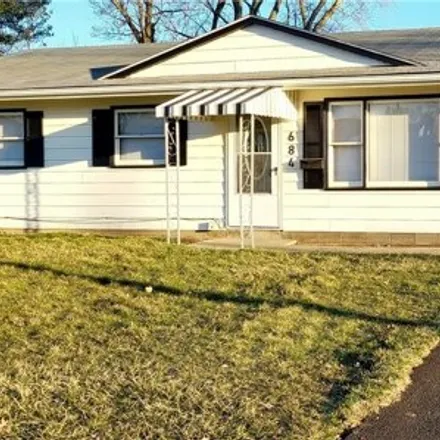 Buy this 3 bed house on 676 La Clede Court in Youngstown, OH 44502