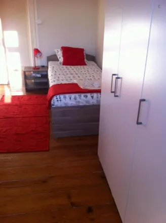 Rent this 2 bed room on Next Hostel in Avenida Almirante Reis 4, 1150-017 Lisbon