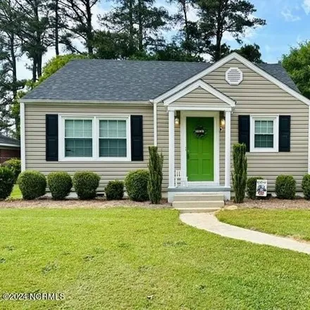 Buy this 2 bed house on 313 Willow Road in Clinton, NC 28328