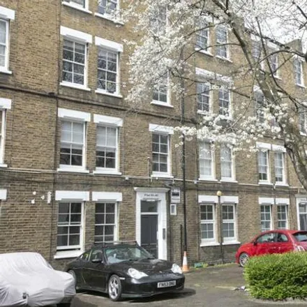 Image 4 - Lomond Grove, London, SE5 7LE, United Kingdom - Apartment for sale