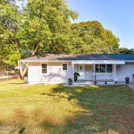 Buy this 3 bed house on 1535 Jefferson Street in Morristown, TN 37814