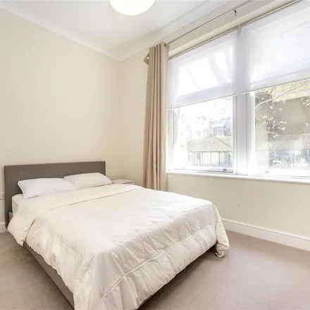 Image 2 - 122-142 Bedford Court Mansions, Adeline Place, London, WC1B 3AH, United Kingdom - Apartment for rent