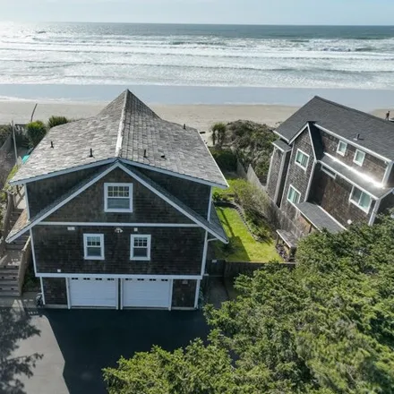 Buy this 4 bed house on #4 in West Siuslaw Street, Cannon Beach