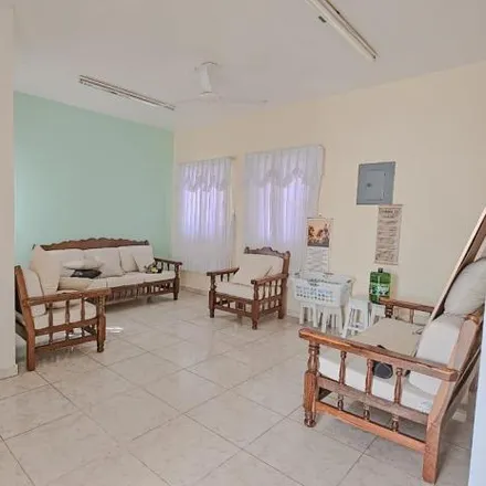 Rent this 5 bed house on Calle 5 de Mayo in 24100 Ciudad del Carmen, CAM
