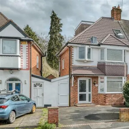 Buy this 4 bed duplex on 57 Moreton Road in Shirley, B90 3EH