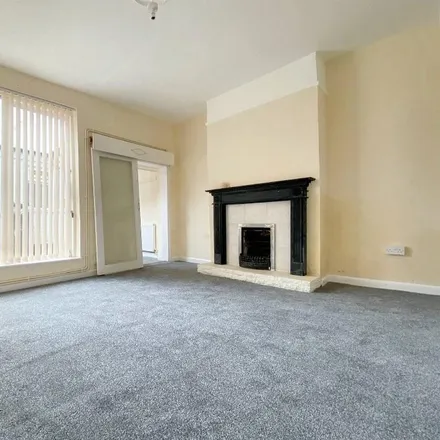 Image 6 - Griffin Street, Dudley Wood, DY2 0LW, United Kingdom - Apartment for rent