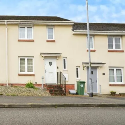 Buy this 3 bed townhouse on Canyke Fields in Bodmin, PL31 2FG