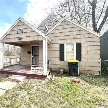 Buy this 2 bed house on 3121 East Gregory Boulevard in Kansas City, MO 64132