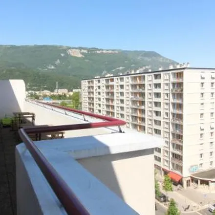 Rent this 6 bed apartment on Notre-Dame - Musée in Place de Lavalette, 38000 Grenoble